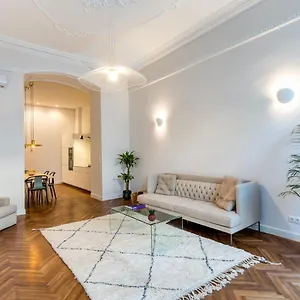 Basilica Apartment